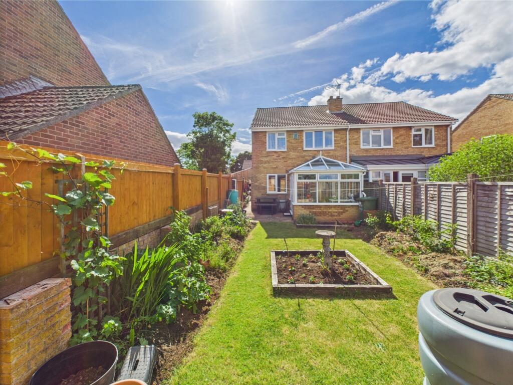 CAM02023G0-PR0140-STILL024