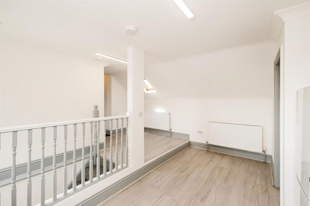 78-80 Spruce Hills Flat 5-17_web.jpg