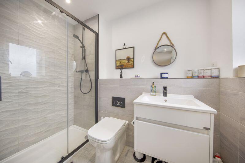 Ensuite.