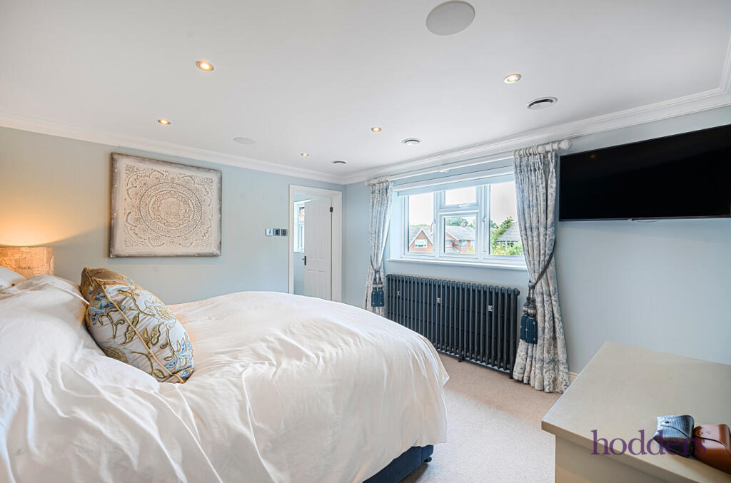 bb2faf97-5813-452...