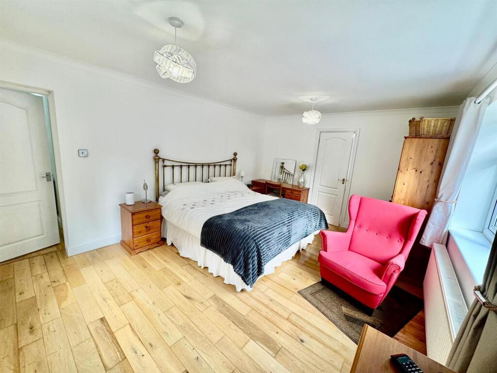 PHOTO-2025-09-05-10-47-50 (20).jpg