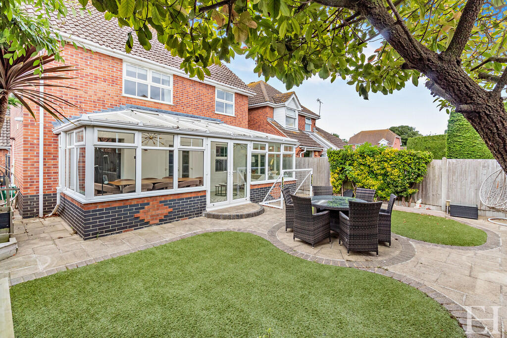 8656154-exteriorW...