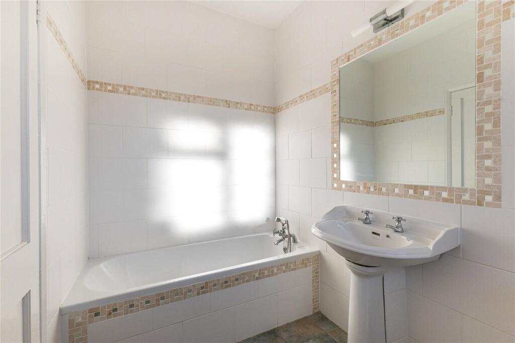 En Suite Bathroom