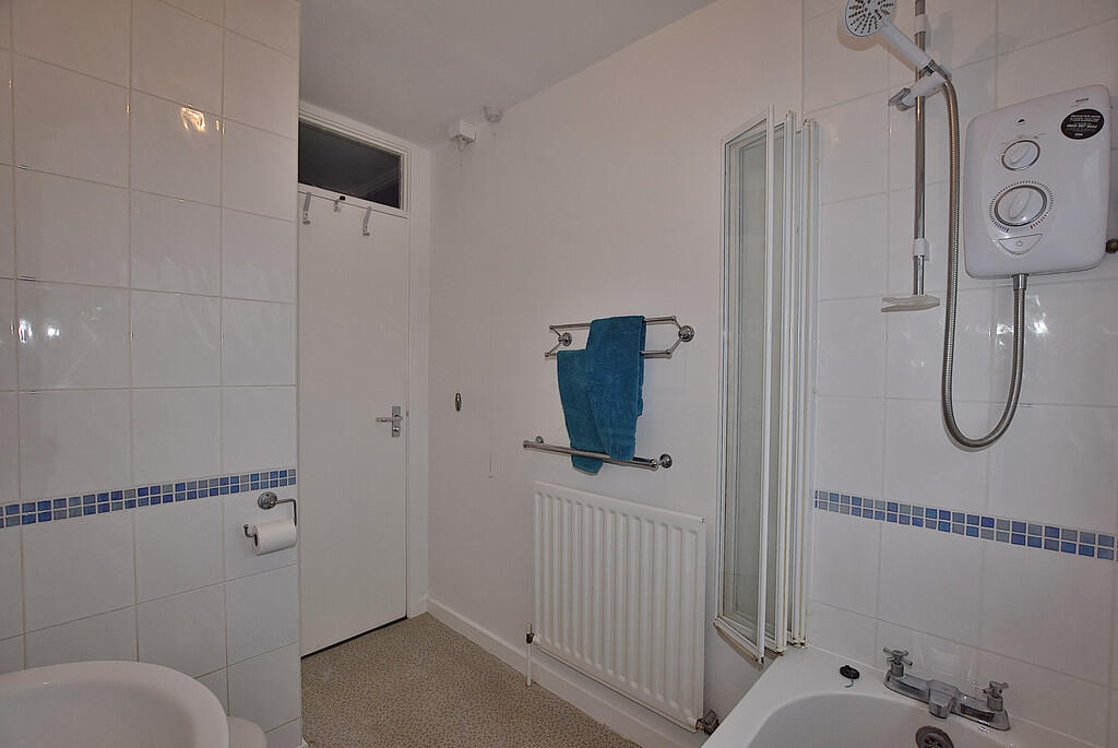 bathroom alt_01