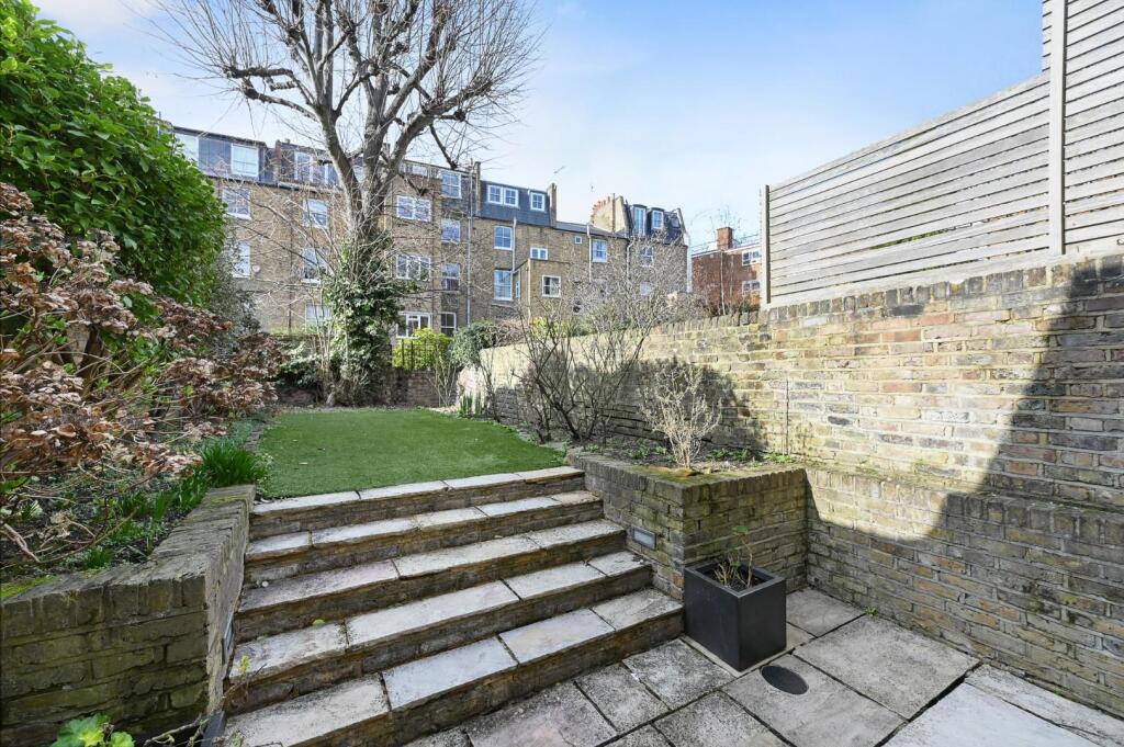 FBL - Aynhoe Road - Garden1 (1).jpg