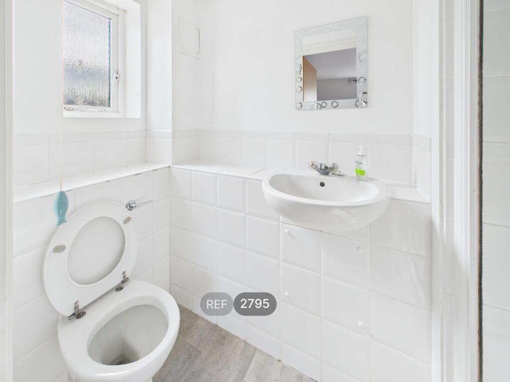 En suite bathroom