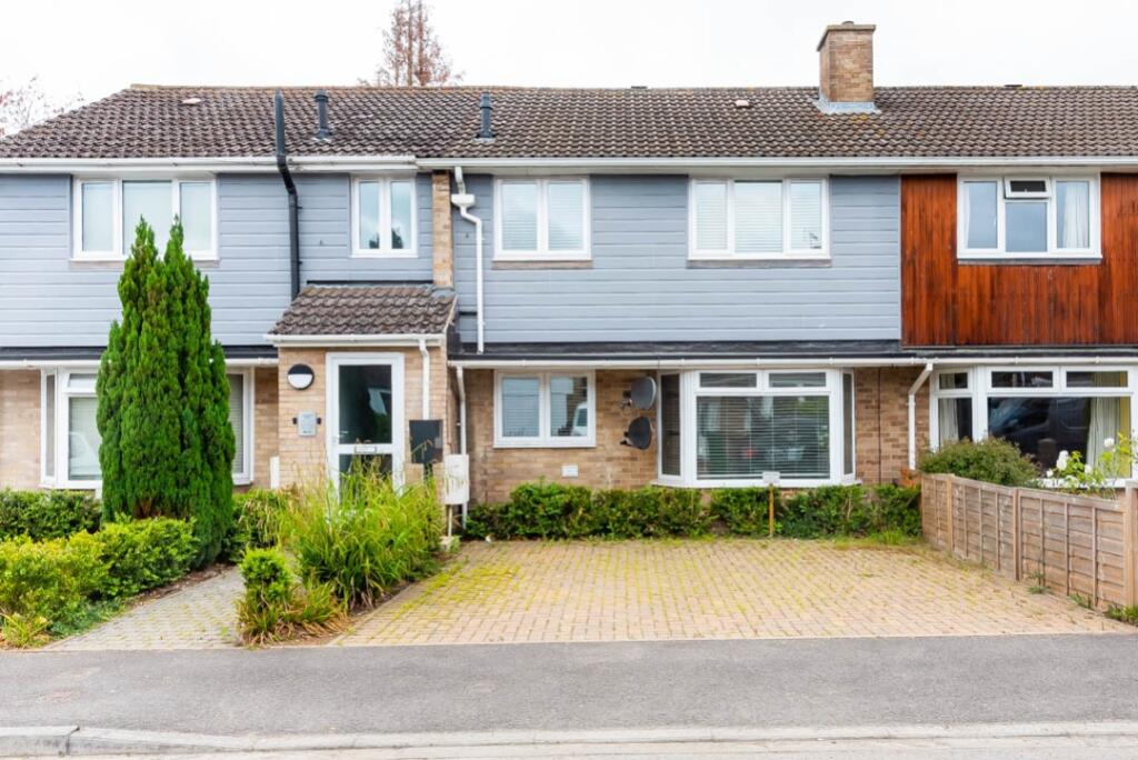 Flat B Snowdon Mede low-13