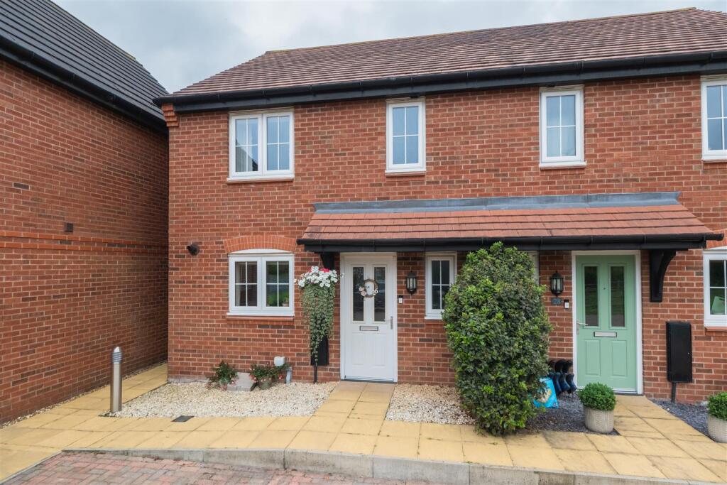 26 Holcroft Drive-017.jpg