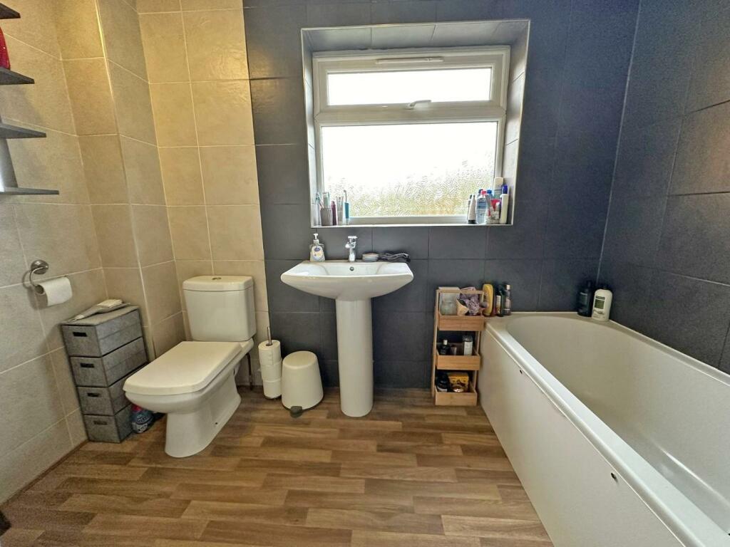 2024-04-16 at 09.29.54_6ecddfae.jpg