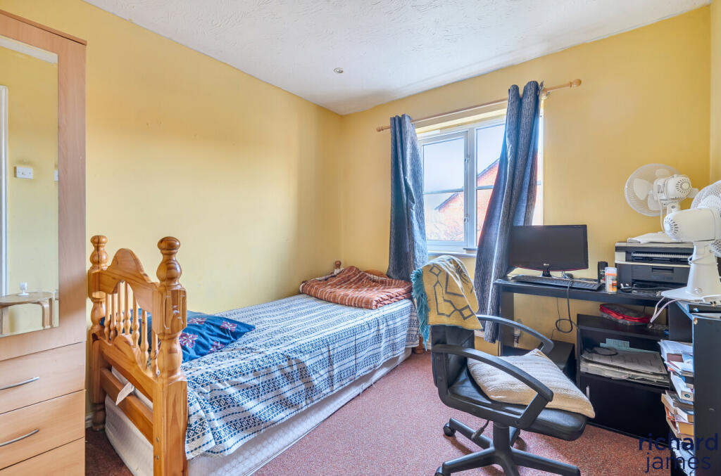 f546399d81a747098f5ba21cb581747f