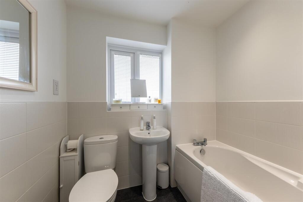 18 Williams Drive-028.jpg