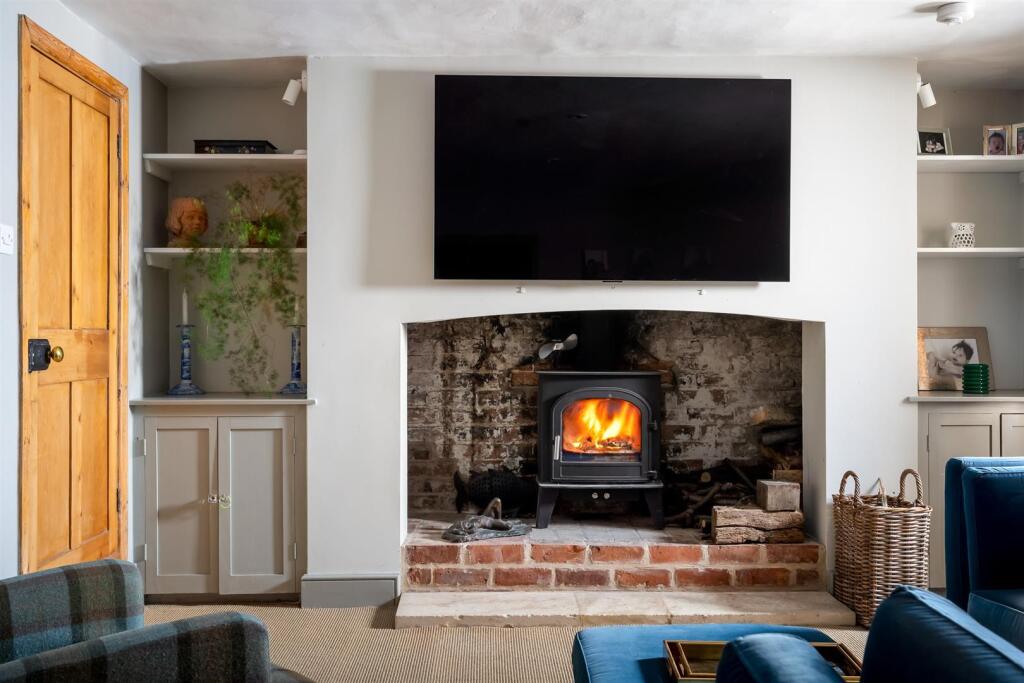 53 - 9-10 Sherborne - GL54 3DU - Web.jpg