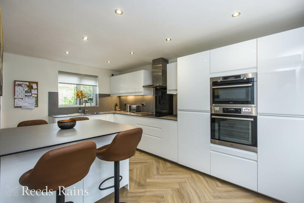 Breakfast Kitchen