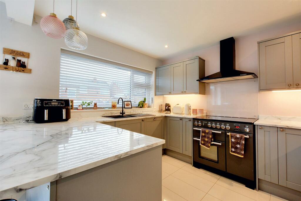 Kitchen Diner_3.jpeg