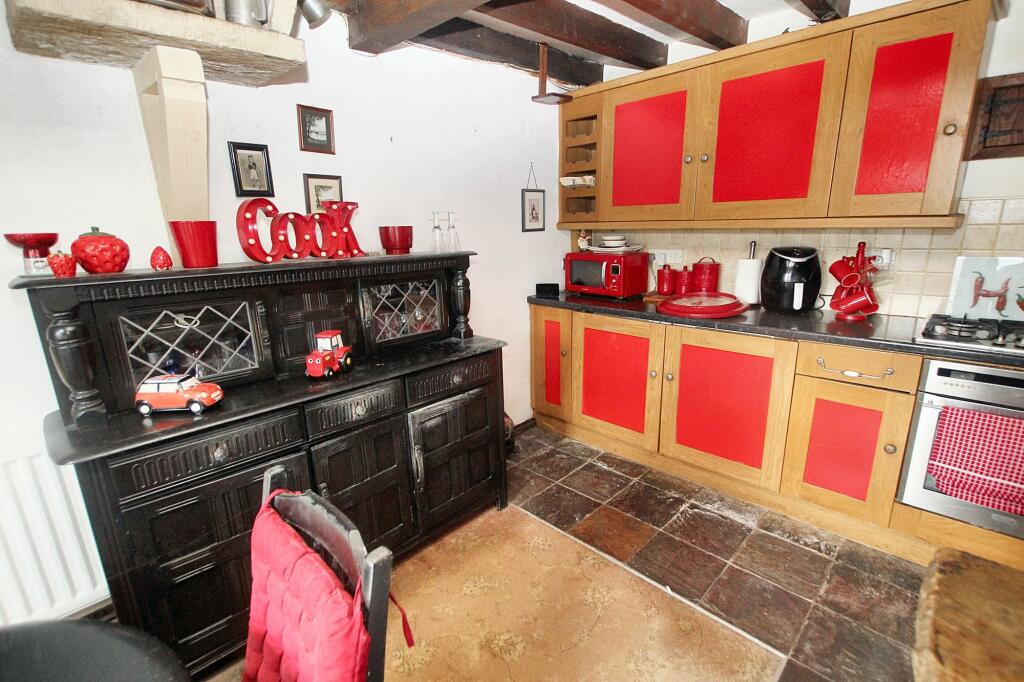 Dining kitchen