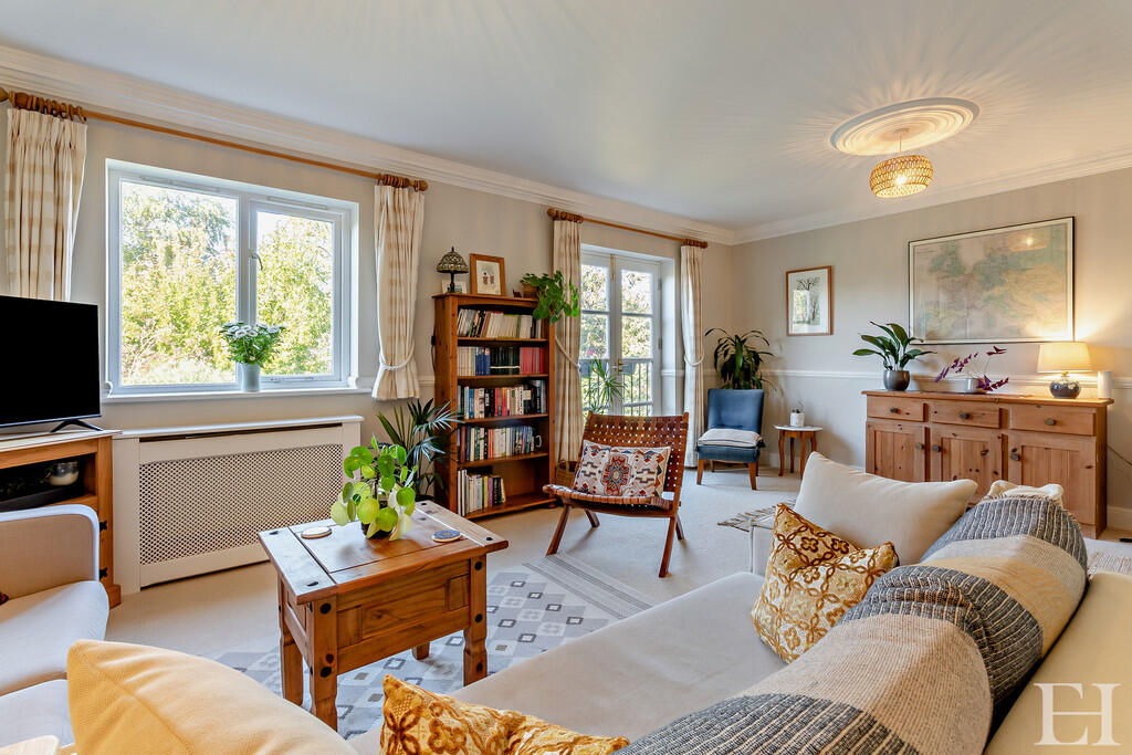 8665457-interiorW...