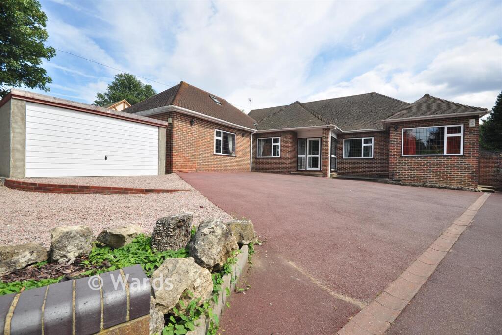 New Barn Road, Longfield, Kent