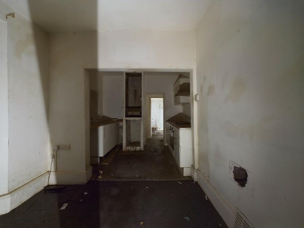 CAM02089G0-PR0333...