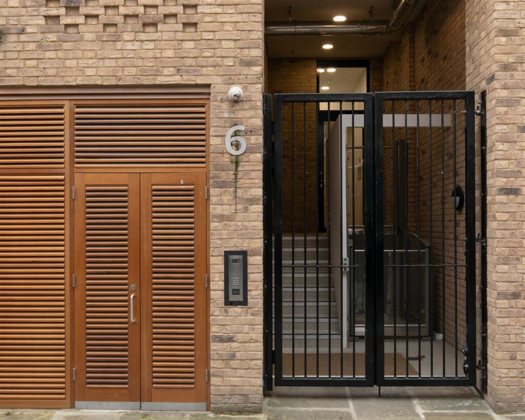 Charlotte Mews