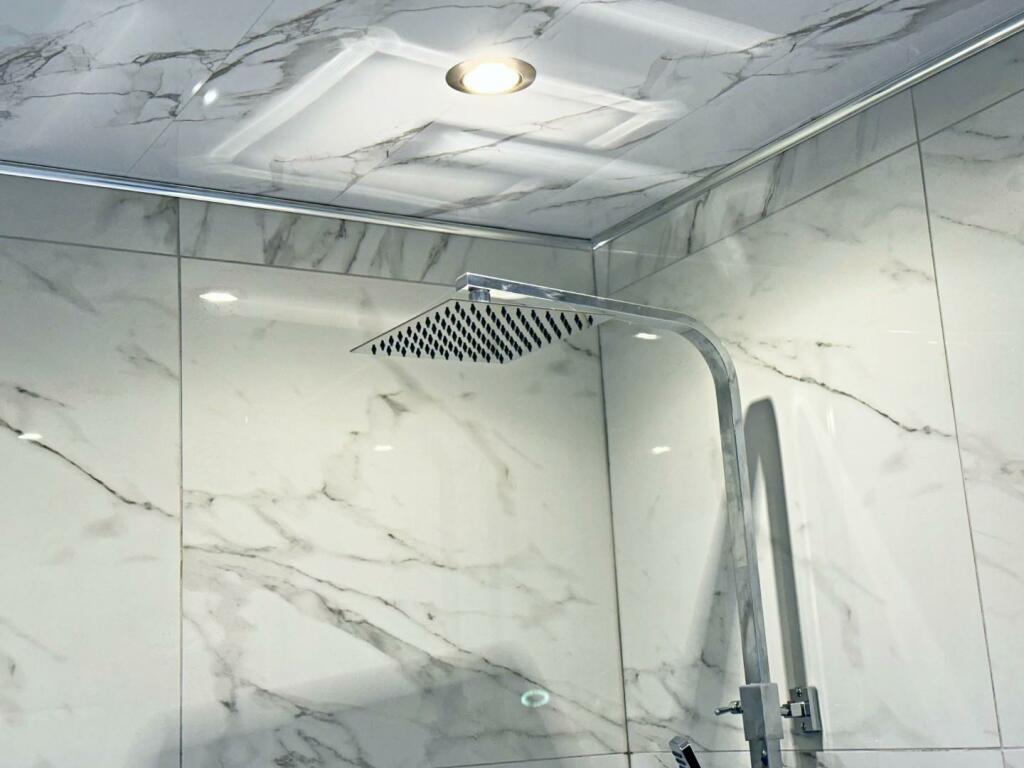 RomanRd133Newbath2.jpeg