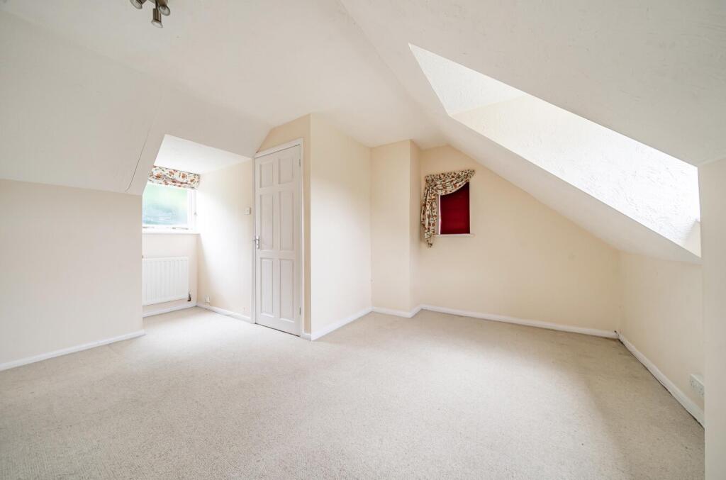 1297976-5-682f6fd...