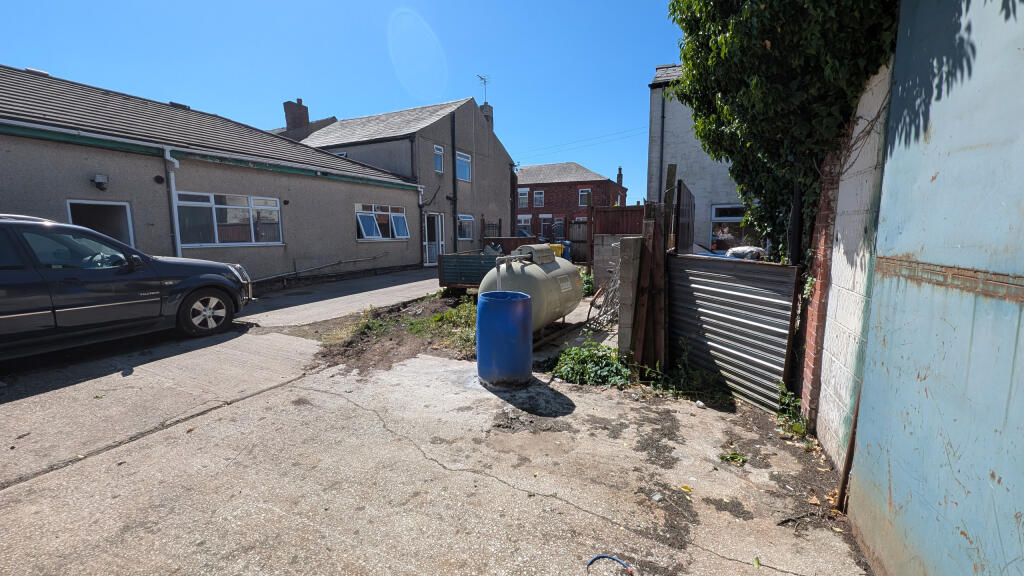 1000016284-KJkvkGyKI618lXhE