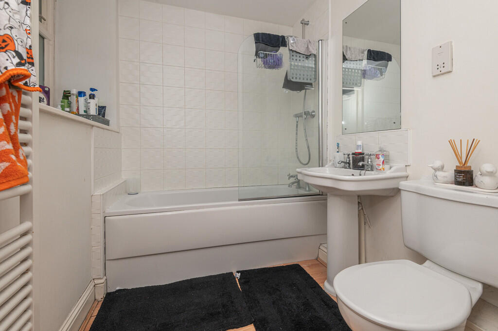 15 - 2 Breman Hou...