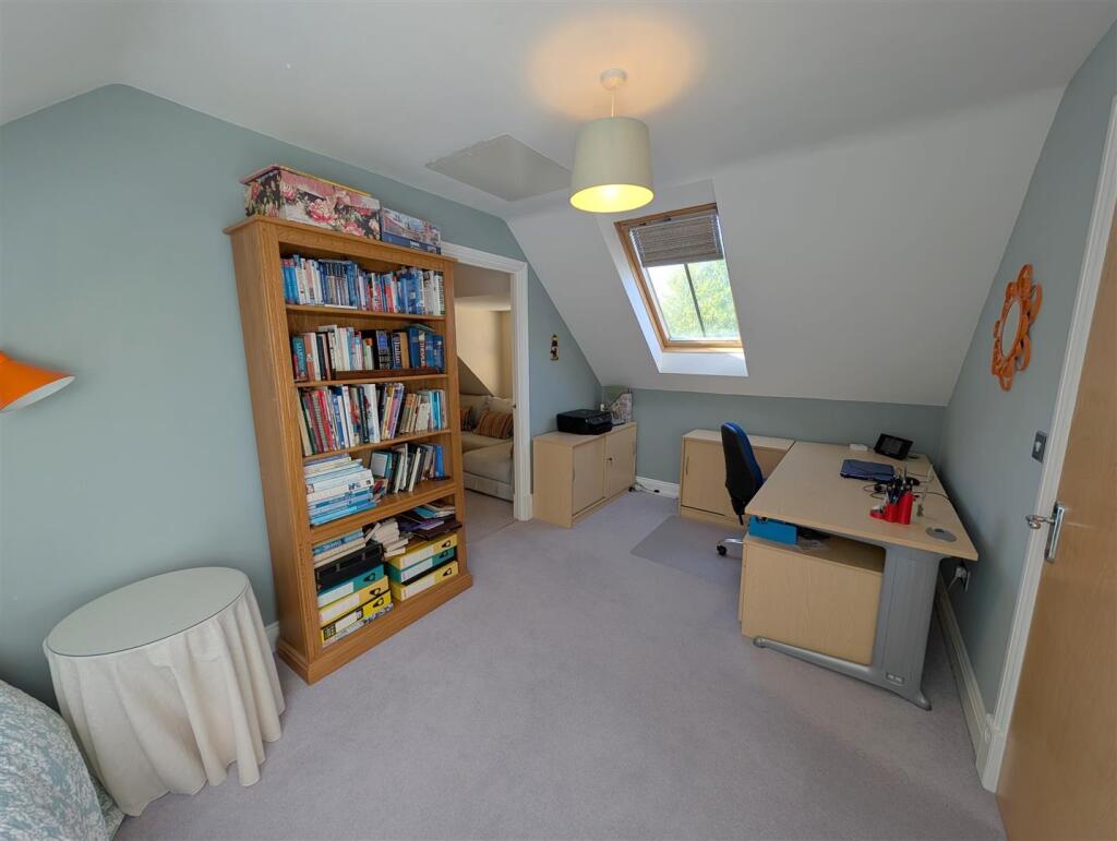 BEDROOM 3