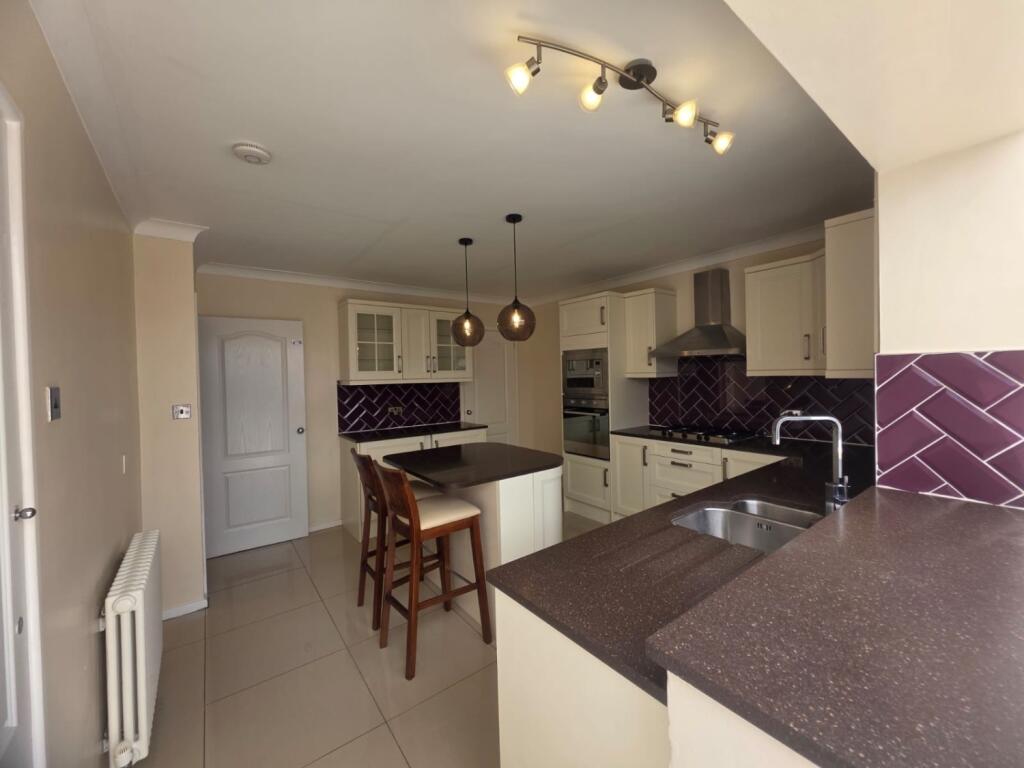 Kitchen 3