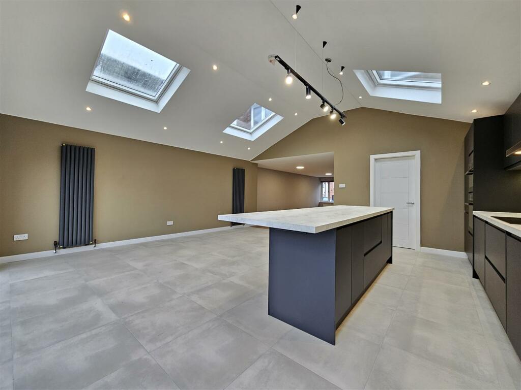 Open Plan Living Dining Kitchen