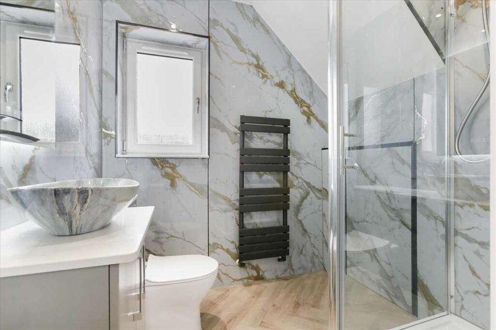 Lower Level Shower