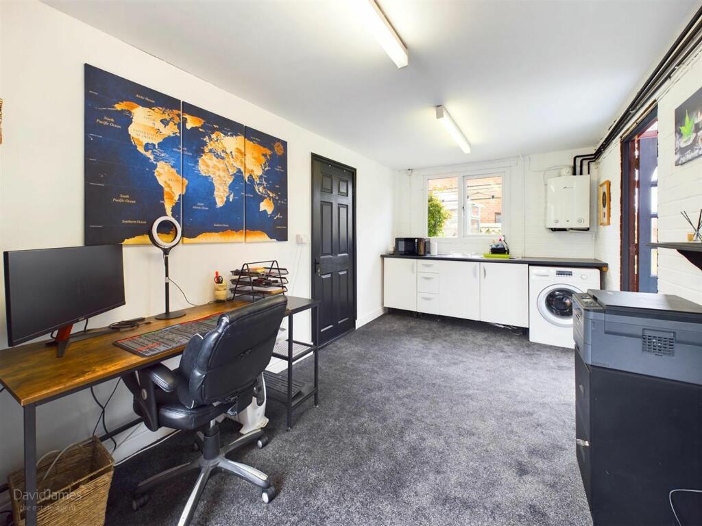 Office/Utility