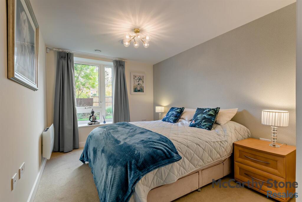 8668533-interior09-800.jpg