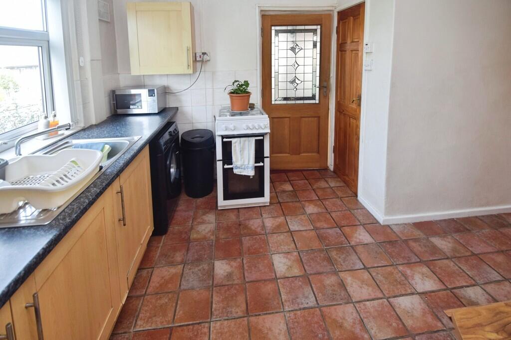 847f7f57-Kitchen ...