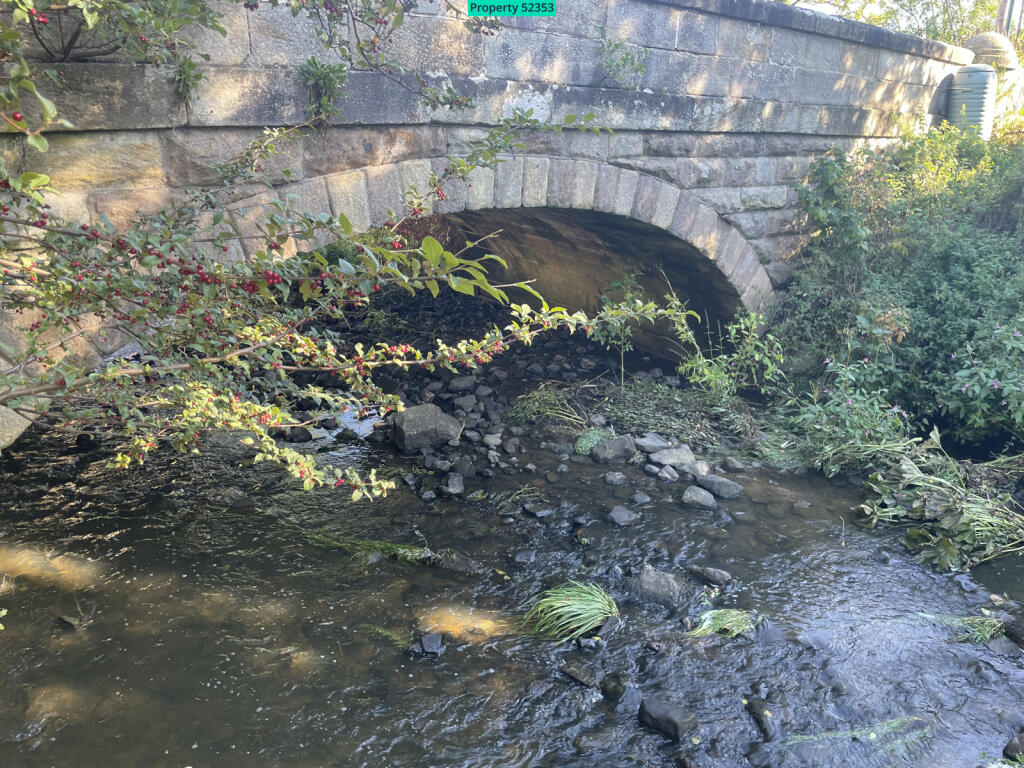 Village bridge, Grade 2 listed