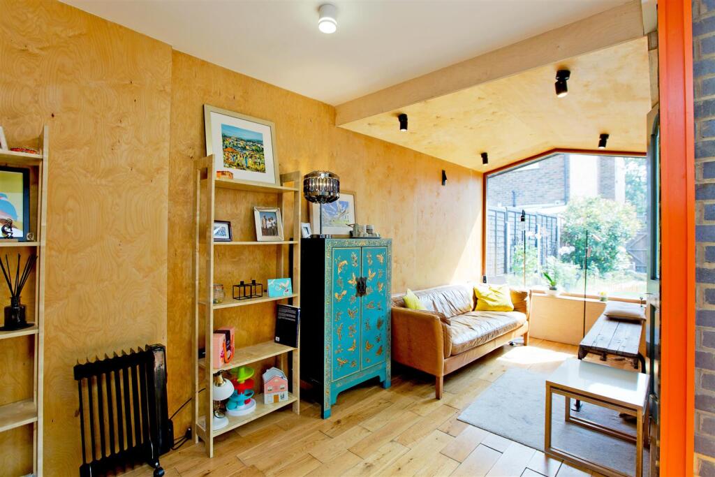 Nordic pod / garden office