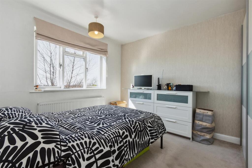 32 Norbury Cross, Norbury bedroom 3.jpg