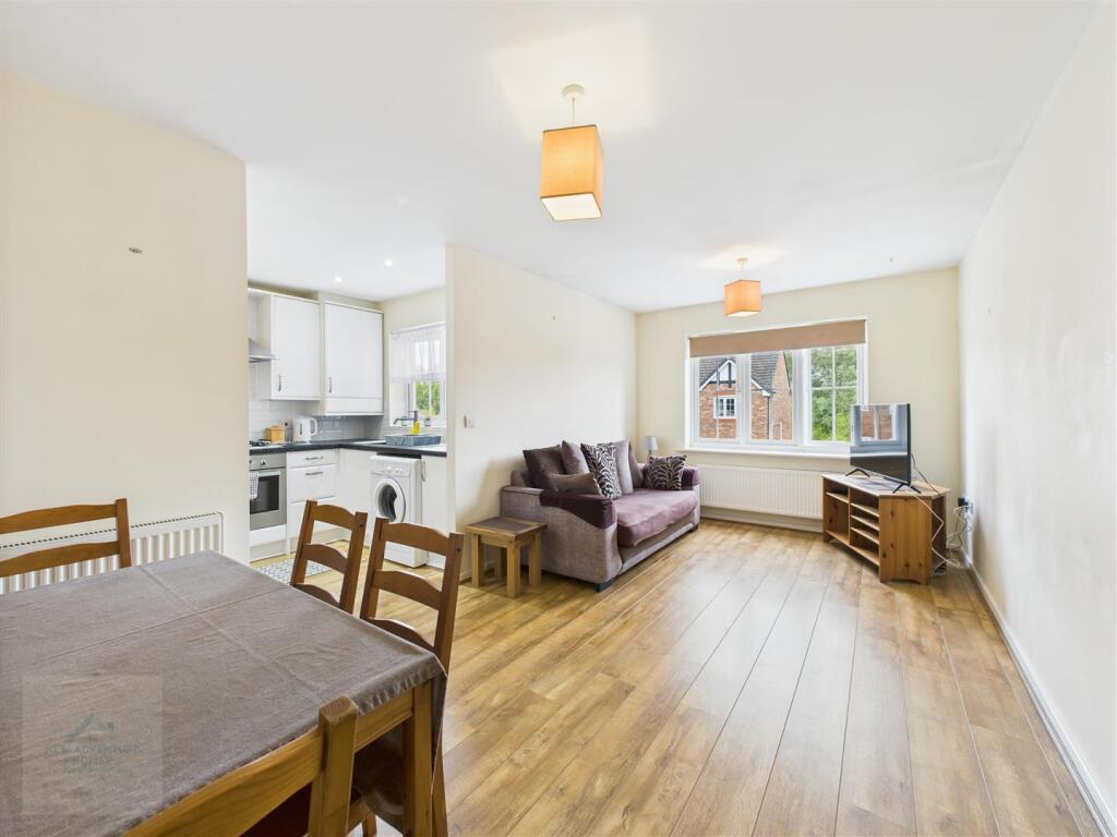 Living / Dining Room