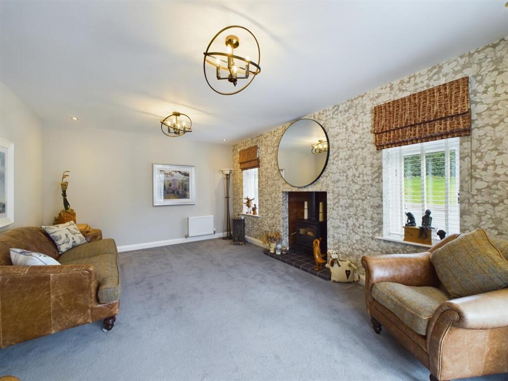 Formal Lounge