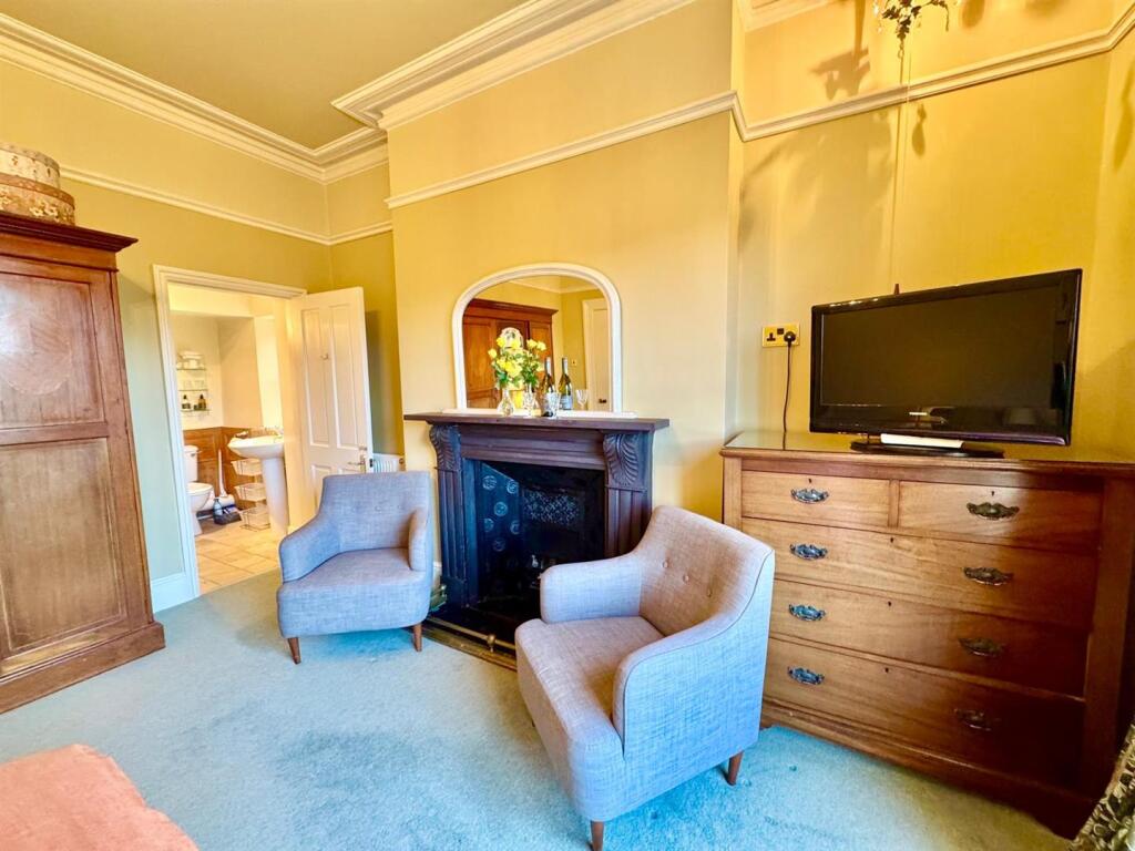 PHOTO-2025-01-07-21-49-10 (45).jpg