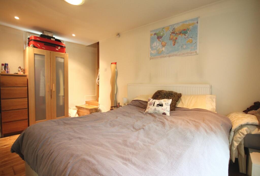 Bedroom2