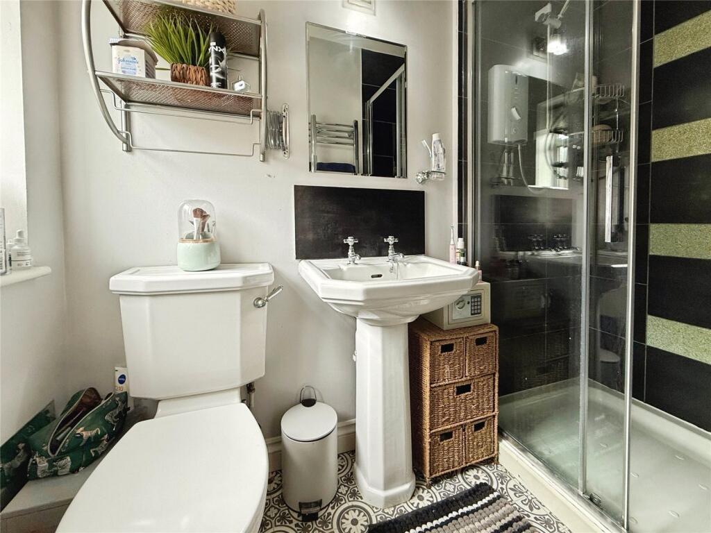 Ensuite