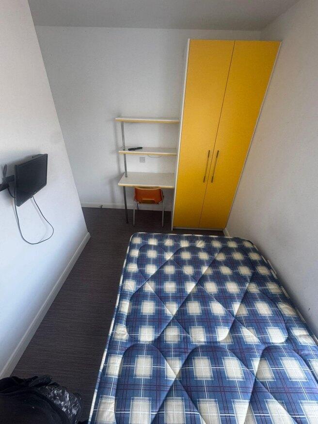 watford-street-st4-2ew-992473
