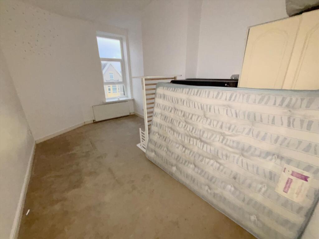 Bedroom 4 69 station