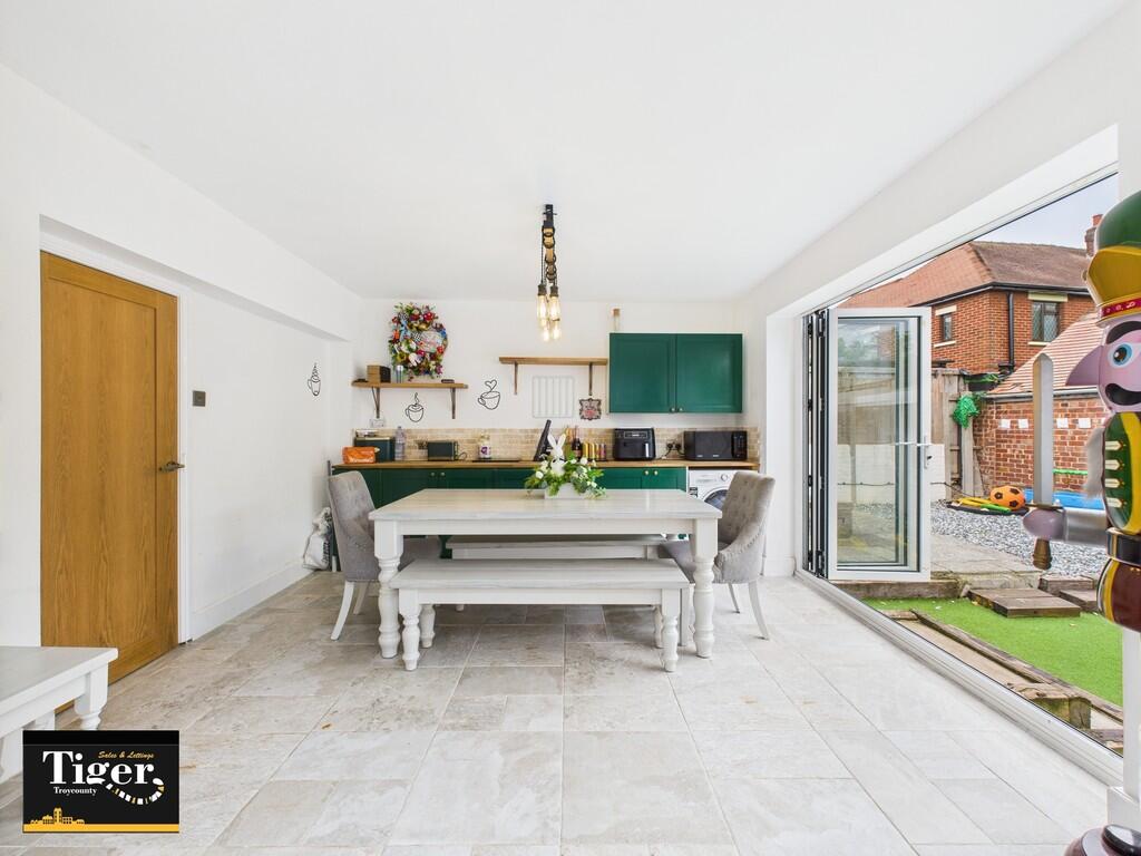 CAM03440G0-PR0361...