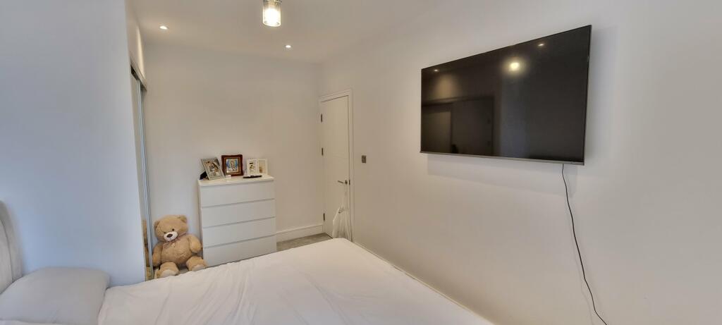 Bedroom (1)