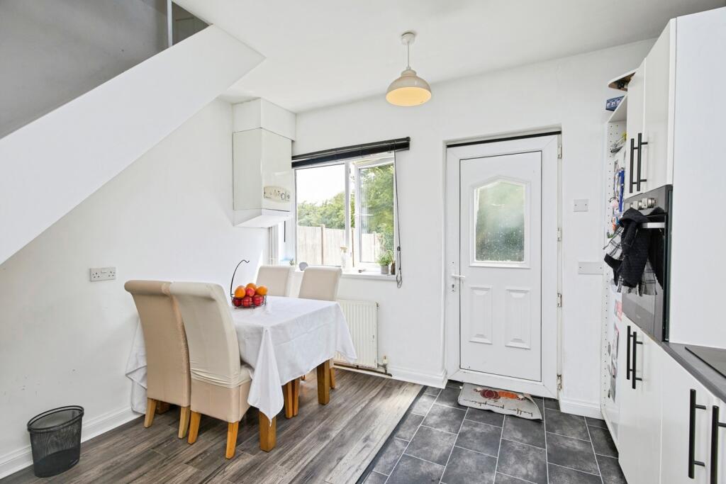 Dining/ Kitchen