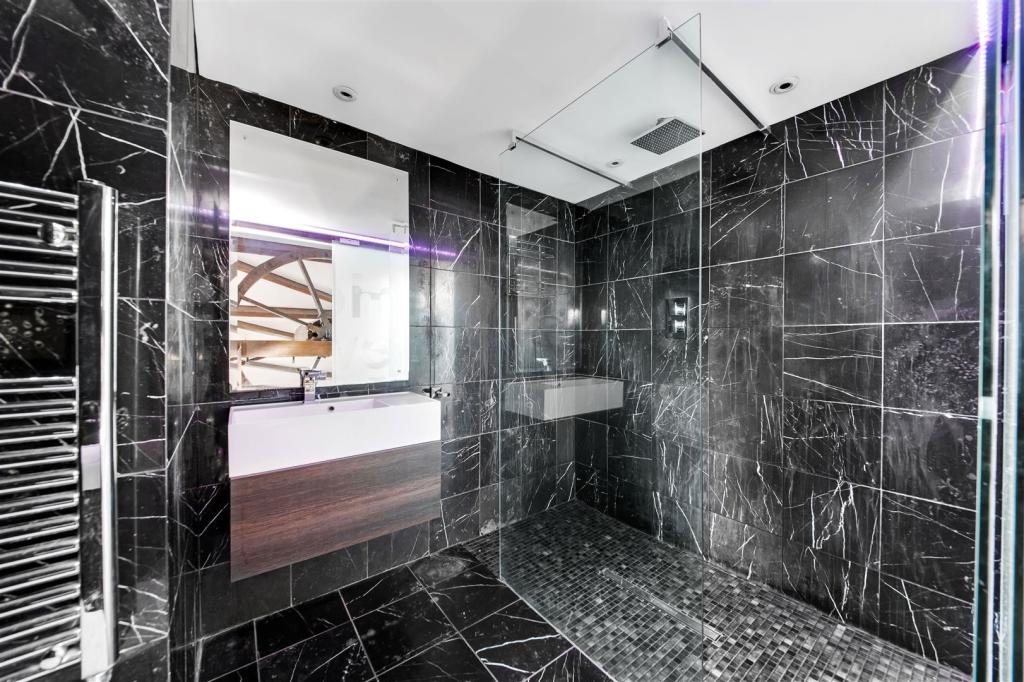 Second Shower Room