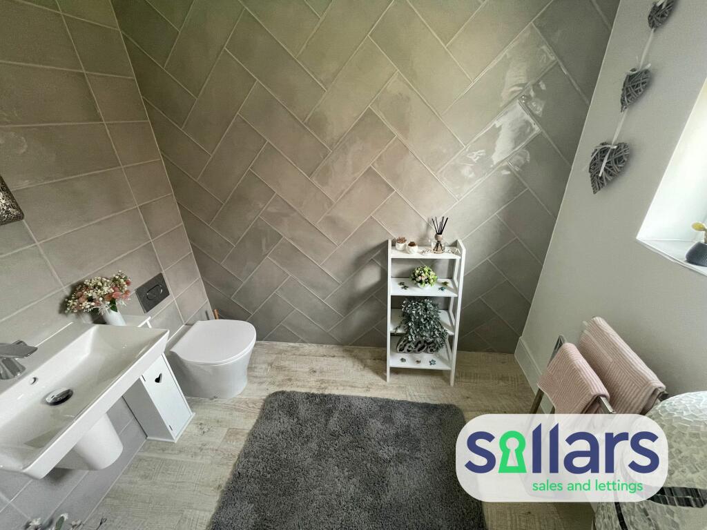 Cloakroom/Washroom