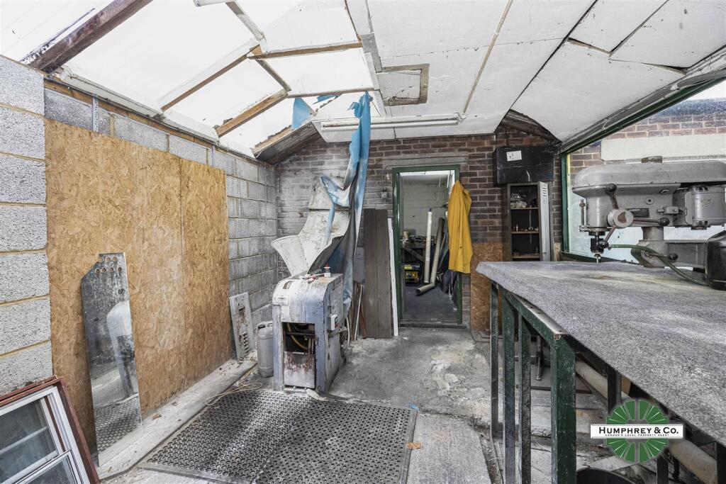 52 Wyatts Lane -006.jpg